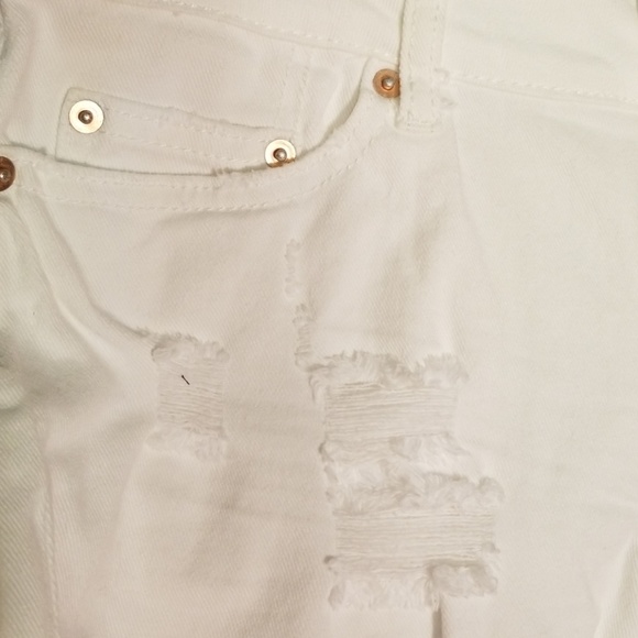 white jean shorts - Picture 6 of 7